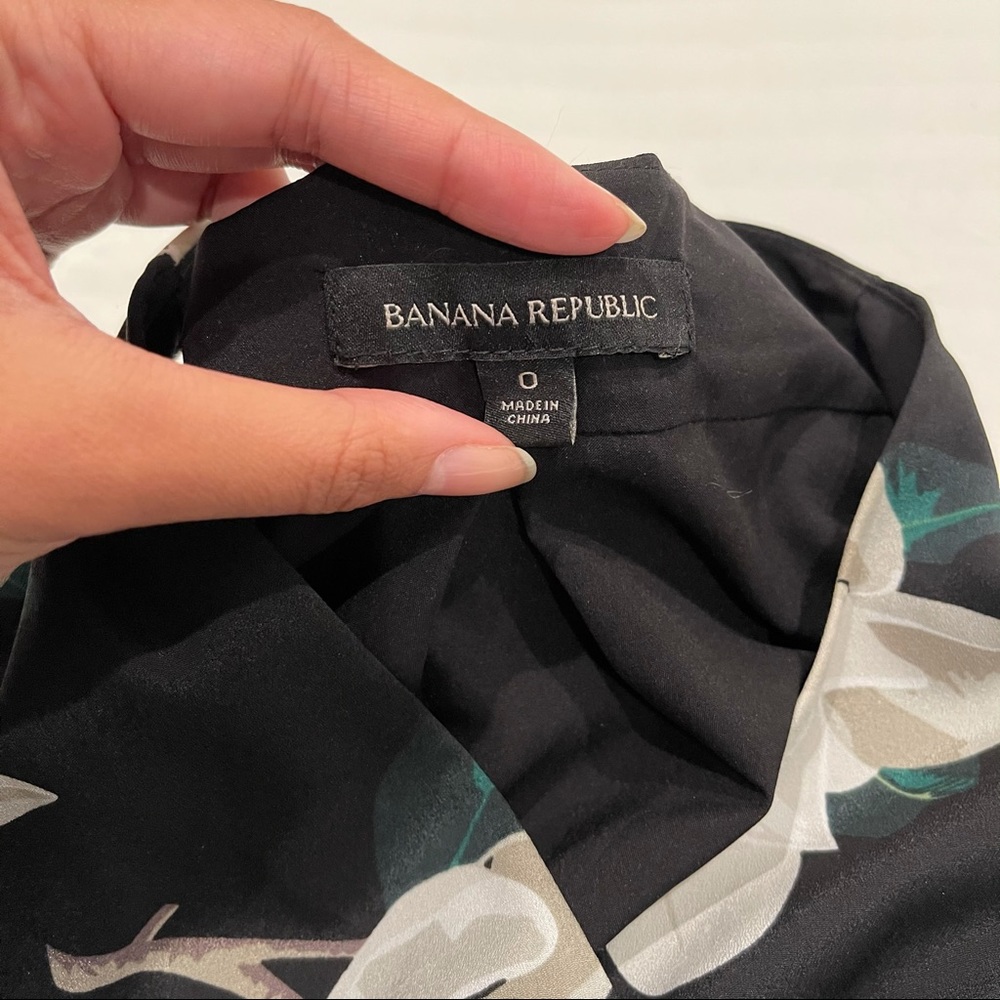 Banana Republic floral wrap dress - Picture 7 of 8